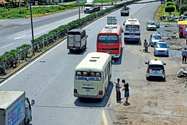 Chuyển tuyến cố định Hà Nội – Hải Phòng thành buýt
