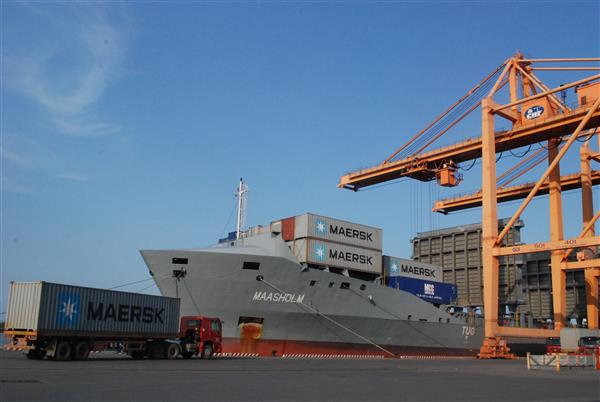 Doanh nghiệp mất thêm hàng triệu đồng đóng phí container tại cảng Hải Phòng