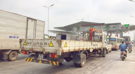 Kiến nghị giảm phí cho xe tải hạng nặng