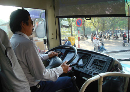 Quy tắc an toàn khi lái xe đầu kéo đường dài